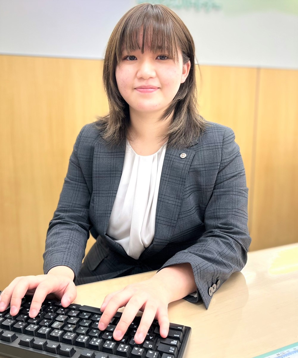 川岸　社員